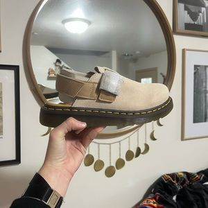 DOC MARTEN JORGES! WOMENS US 7.